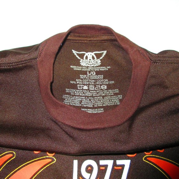 AEROSMITH Tour 1977 America's Greatest Rock & Roll Band T-Shirt Size L - Picture 2 of 3